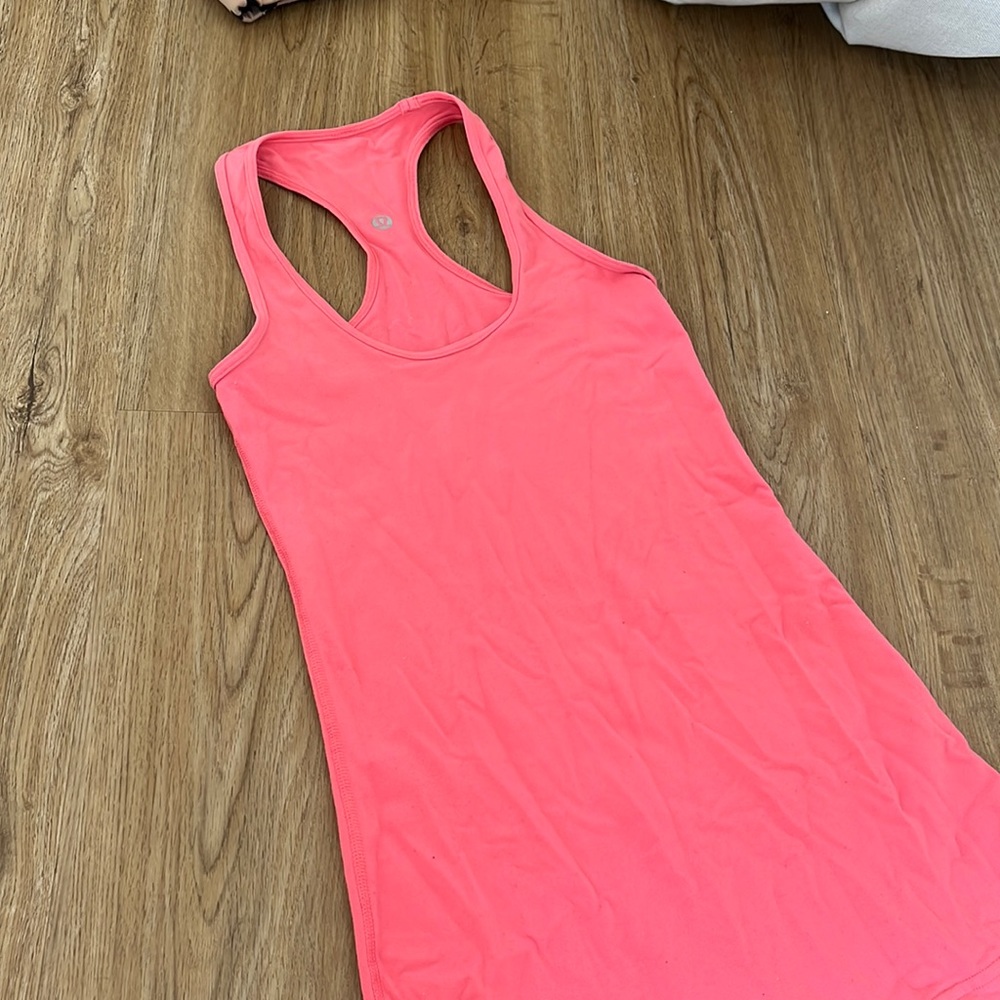 Lululemon top